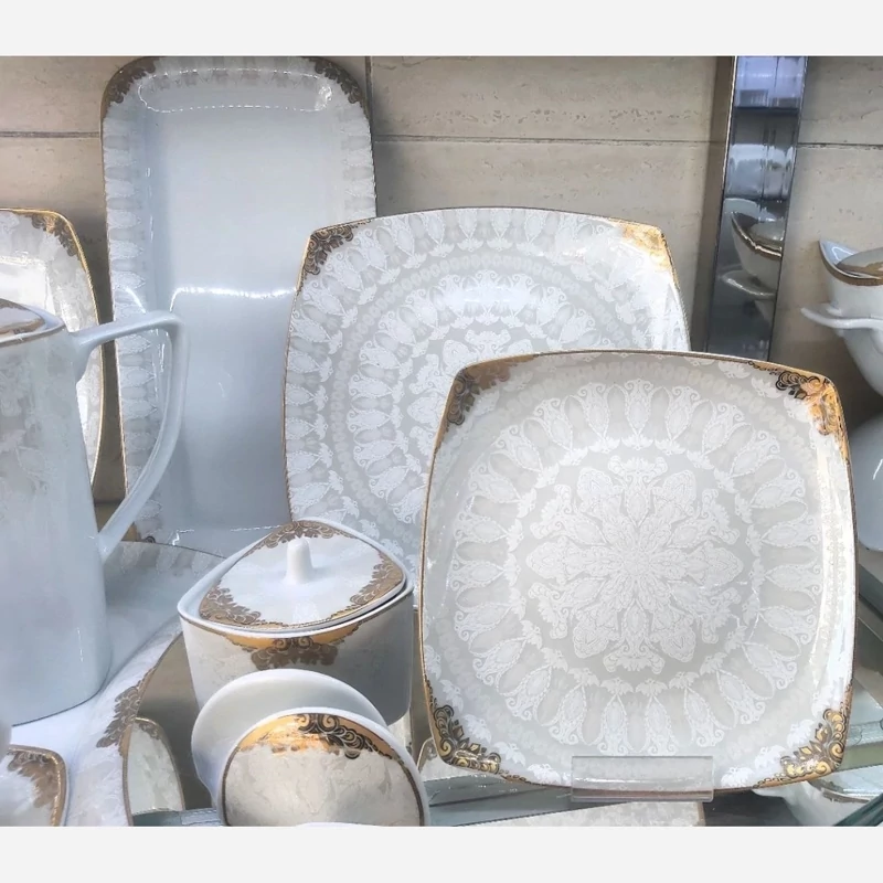 سرویس غذاخوری 12 نفره 105B پارچه چینی پردیس کاشان طرح منچستر 2041 طلایی