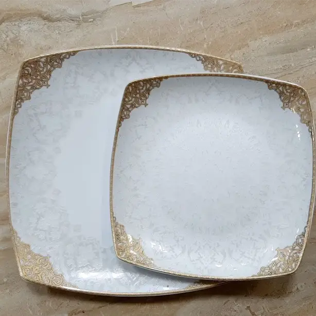 سرویس غذاخوری 12 نفره 105 پارچه بوگاتی طلایی کد 484B