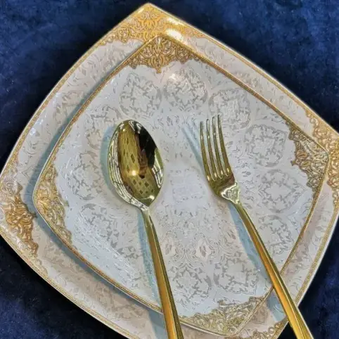 سرویس غذاخوری 12 نفره 105 پارچه بوگاتی طلایی کد 484B