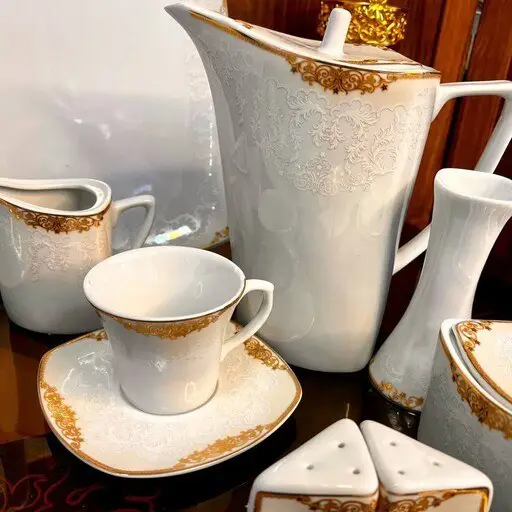 سرویس غذاخوری 12 نفره 105 پارچه آنتالیا طلایی کد 2029