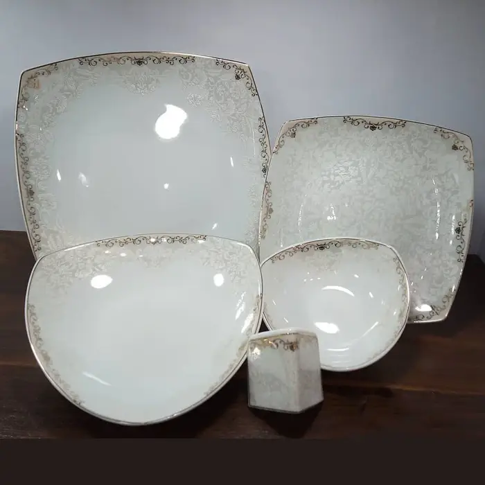 سرویس غذاخوری 6 نفره 30 پارچه آمور طلایی کد 496B